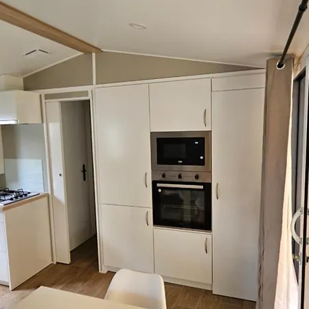 Kemp Mobil-home 3 - Les Ollivaud